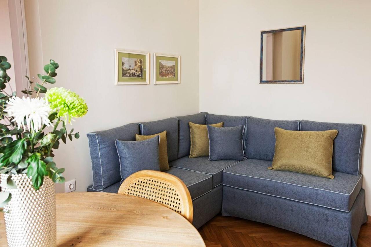 Pagrati Hilton Location Bentzi Family Suite 5 Афины Экстерьер фото